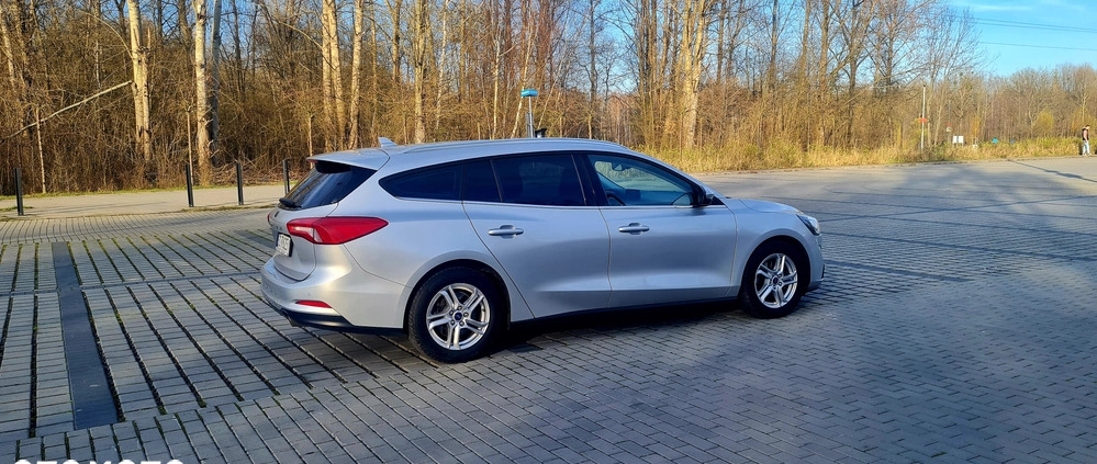 Ford Focus cena 44999 przebieg: 232800, rok produkcji 2020 z Recz małe 379